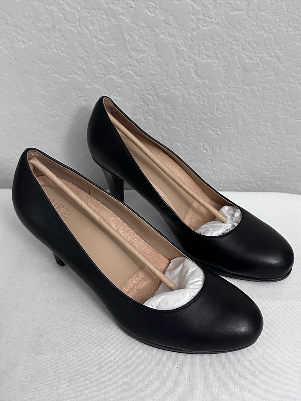 Naturalizer Women 9.5 W Michelle Classic High Heel Pump BLACK